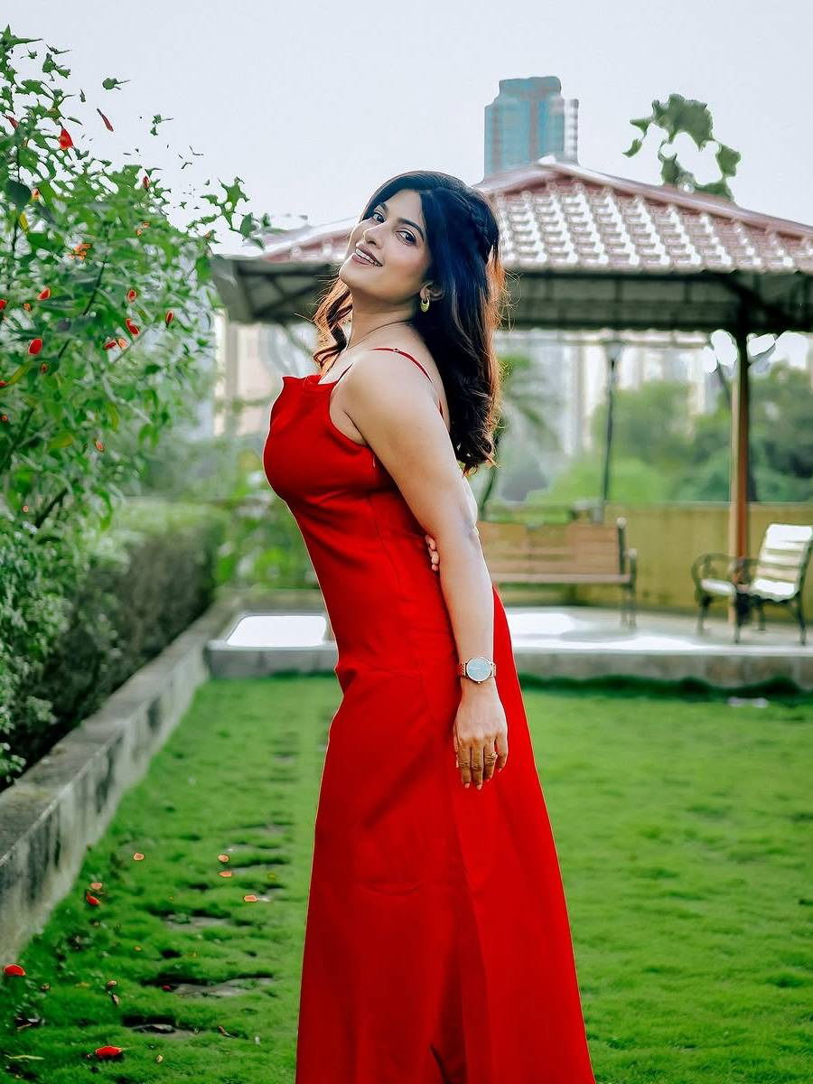 वहिनीसाहेबांचा ग्लॅमरस लूक! - Marathi News | वहिनीसाहेबांचा ग्लॅमरस लूक! | Latest Photos at Lokmat.com