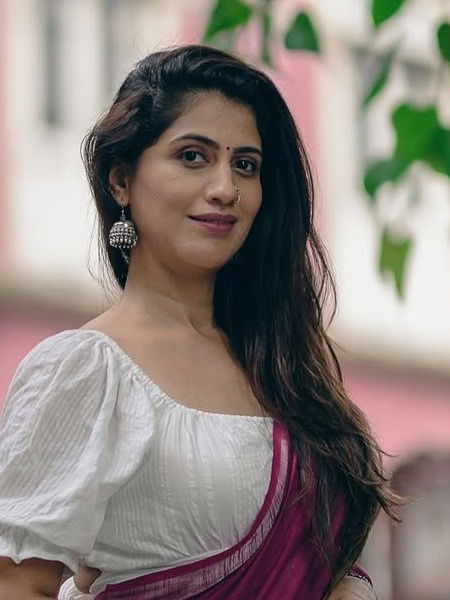 उफ्फ, तेरी अदा...! - Marathi News | उफ्फ, तेरी अदा...! | Latest Photos at Lokmat.com