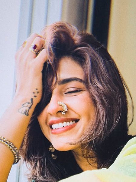 संस्कृती बालगुडेचा मनमोहक अंदाज! - Marathi News | संस्कृती बालगुडेचा मनमोहक अंदाज! | Latest Photos at Lokmat.com