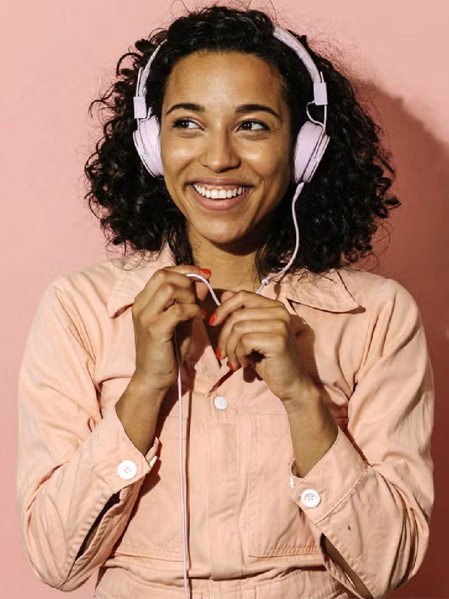 शरीरातील हार्मोन्स बॅलेन्स करण्यासाठी खा 'हे' पदार्थ - Marathi News | शरीरातील हार्मोन्स बॅलेन्स करण्यासाठी खा 'हे' पदार्थ | Latest Photos at Lokmat.com