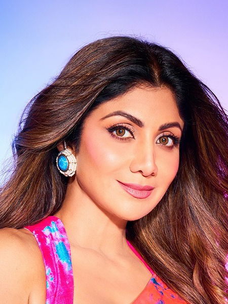 शिल्पा शेट्टीचा 'ग्लॅम' लूक! - Marathi News | शिल्पा शेट्टीचा 'ग्लॅम' लूक! | Latest Photos at Lokmat.com