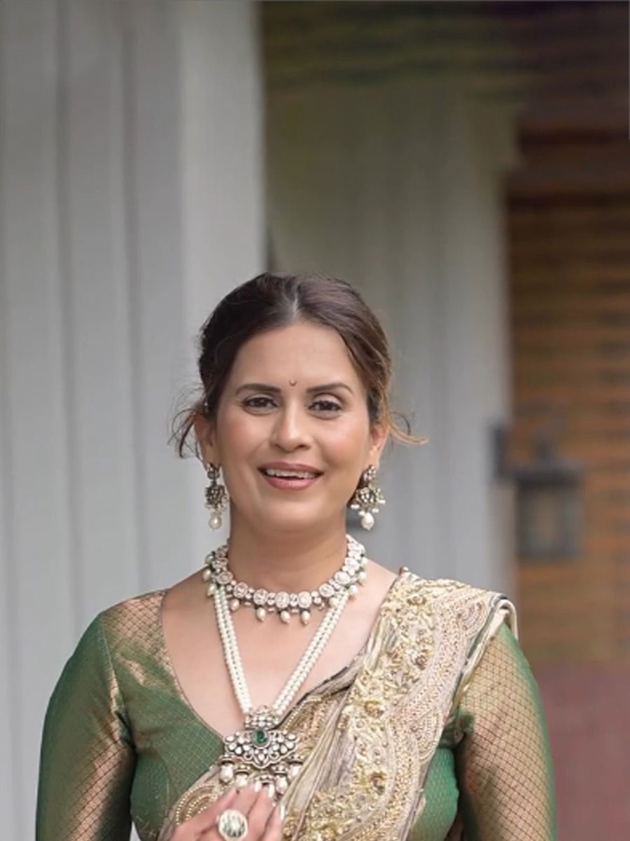 नऊवारीच्या साजात दिसतेस तू लयभारी! - Marathi News | नऊवारीच्या साजात दिसतेस तू लयभारी! | Latest Photos at Lokmat.com