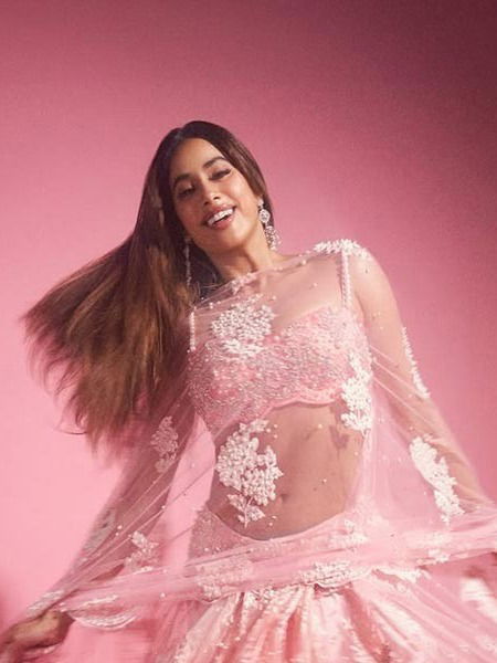 बॉलिवूडची 'परमसुंदरी'! - Marathi News | बॉलिवूडची 'परमसुंदरी'! | Latest Photos at Lokmat.com