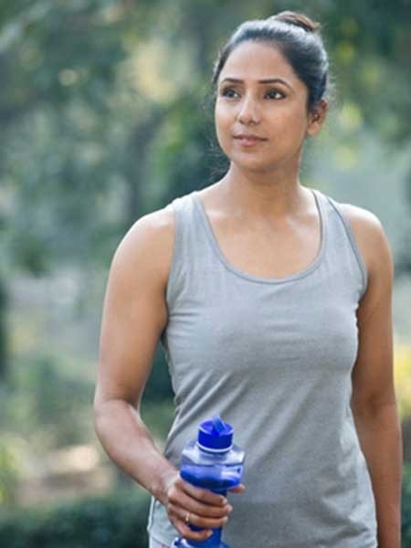 चाळिशीत महिलांनी करा ५ व्यायाम, राहाल फिट! - Marathi News | चाळिशीत महिलांनी करा ५ व्यायाम, राहाल फिट! | Latest Photos at Lokmat.com