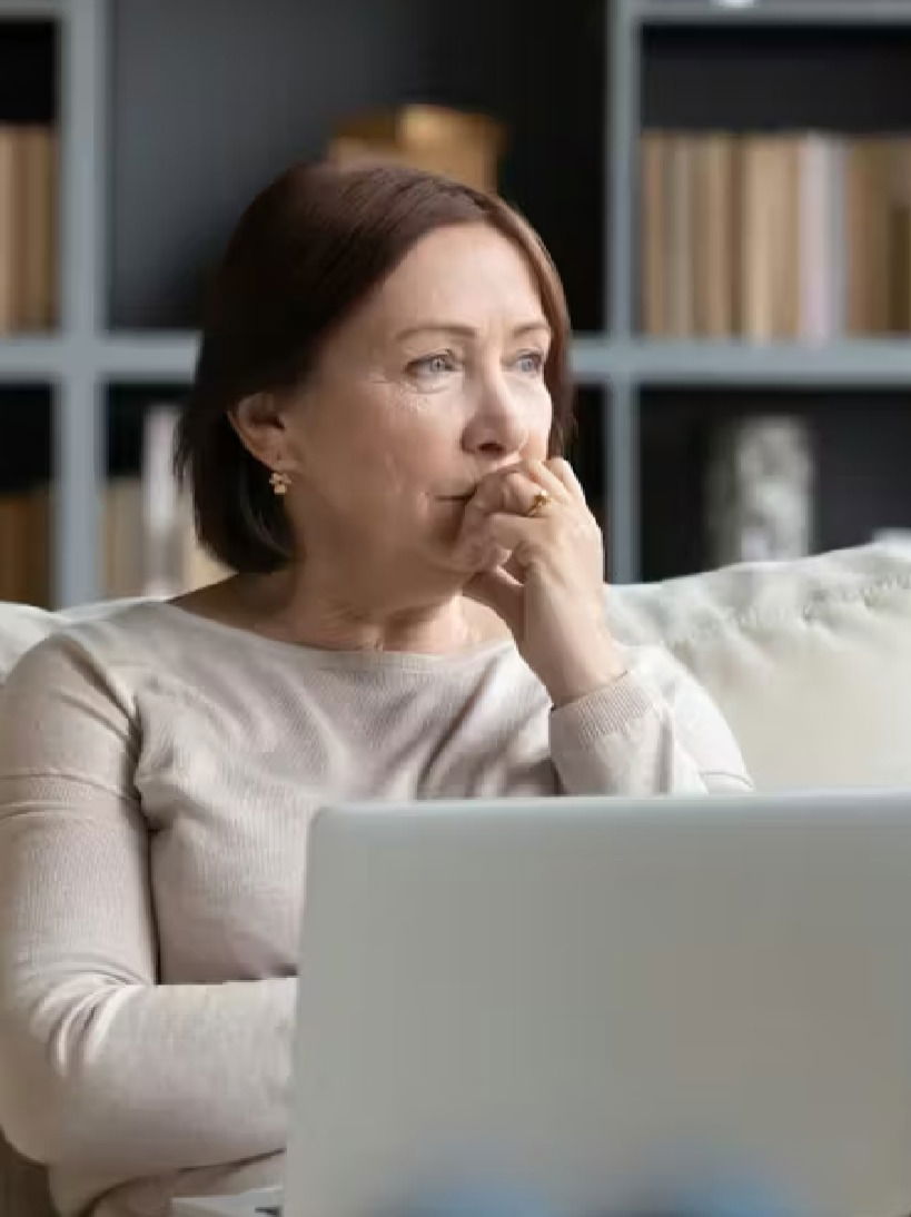 नकारात्मक विचारांचा होतो आरोग्यावर परिणाम! - Marathi News | नकारात्मक विचारांचा होतो आरोग्यावर परिणाम! | Latest Photos at Lokmat.com