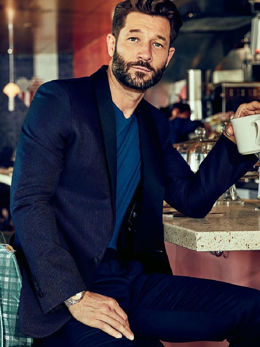 न्यू इअर पार्टीसाठी मुलांनी ट्राय करा 'हे' आऊटफिट्स - Marathi News | न्यू इअर पार्टीसाठी मुलांनी ट्राय करा 'हे' आऊटफिट्स | Latest Photos at Lokmat.com