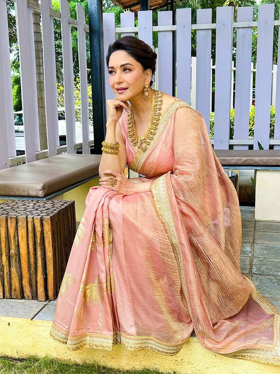 रुपाची खाण, सौदर्याचं नवं नाव "माधुरी" - Marathi News | रुपाची खाण, सौदर्याचं नवं नाव "माधुरी" | Latest Photos at Lokmat.com