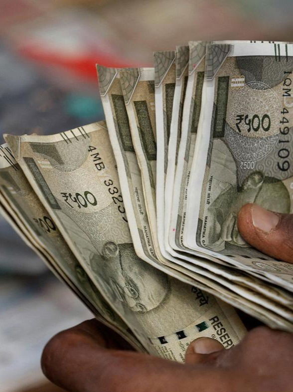 EPF, PPF, NPS; कोणती योजना बेस्ट राहील? - Marathi News | EPF, PPF, NPS; कोणती योजना बेस्ट राहील? | Latest Photos at Lokmat.com