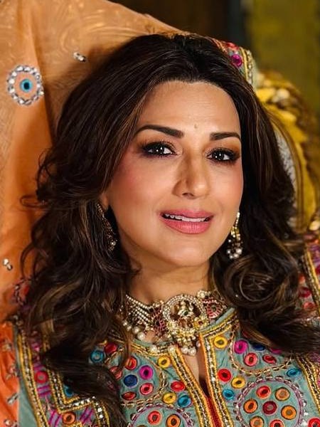 मुंबईच्या 'या' कॉलेजमध्ये शिकलीये सोनाली बेंद्रे!