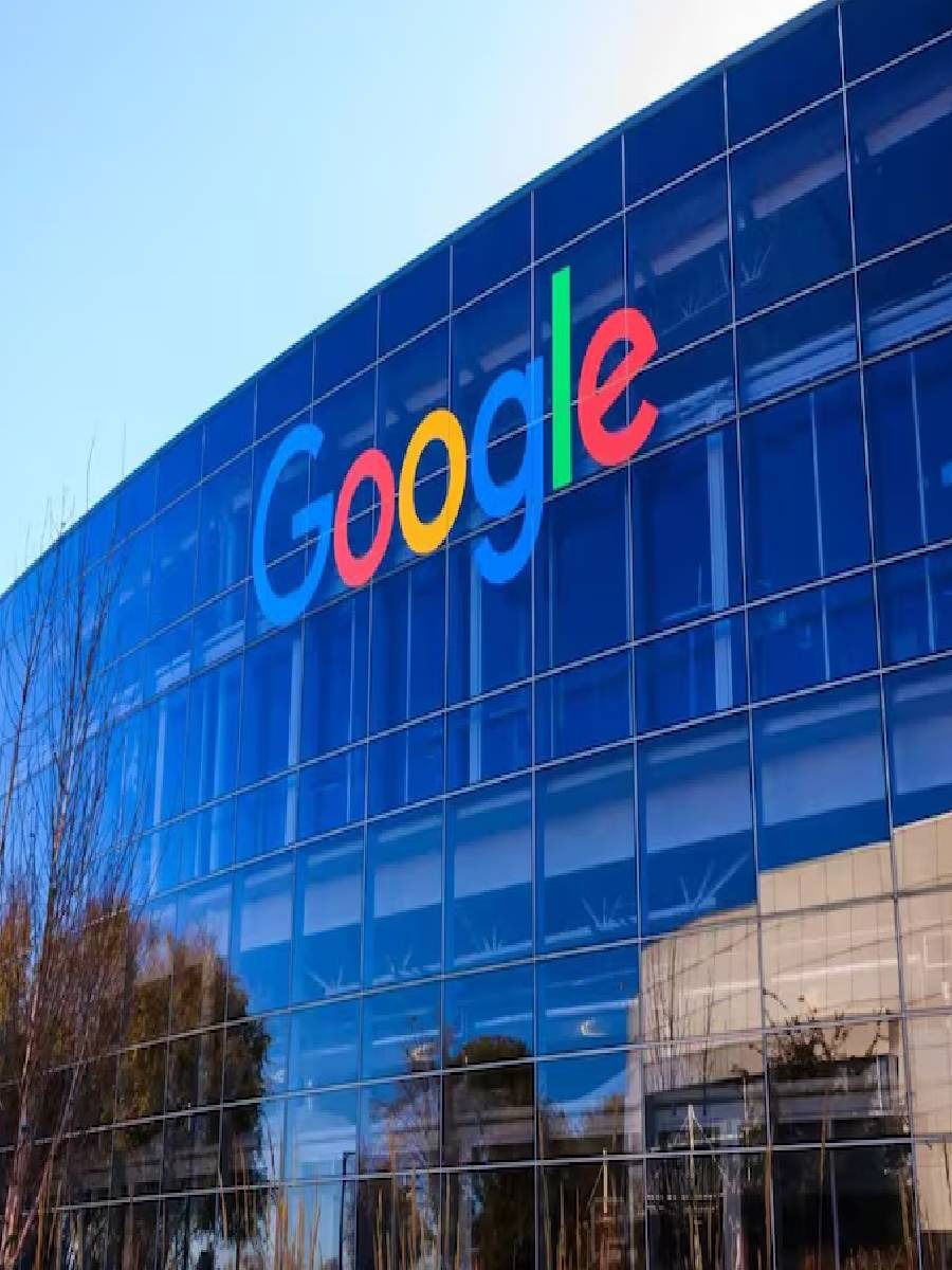 Googleवर 'हे' शब्द सर्च करताच होते जादू, स्क्रिन डान्स करते - Marathi News | Googleवर 'हे' शब्द सर्च करताच होते जादू, स्क्रिन डान्स करते | Latest Photos at Lokmat.com