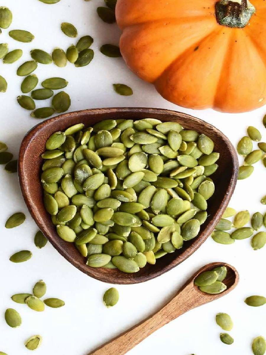 या लोकांनी भोपळ्याच्या बिया खाव्यात; जाणून घ्या - Marathi News | या लोकांनी भोपळ्याच्या बिया खाव्यात; जाणून घ्या | Latest Photos at Lokmat.com