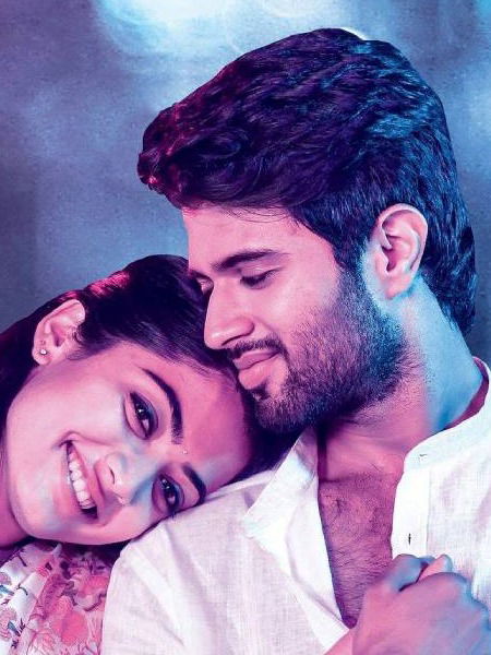 विजय-रश्मिकाच्या वयात अंतर किती? - Marathi News | विजय-रश्मिकाच्या वयात अंतर किती? | Latest Photos at Lokmat.com