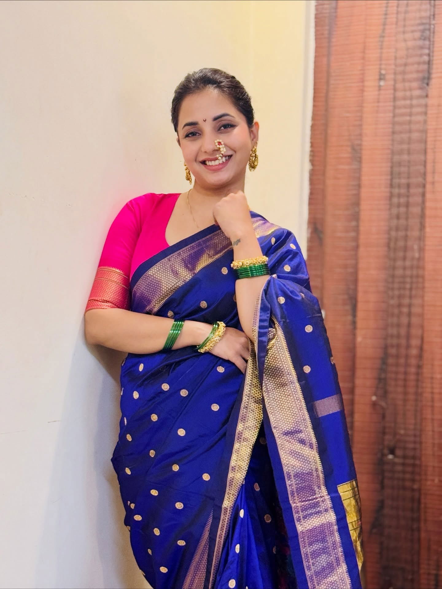 सायली संजीवने दिल्या नवरात्रीच्या शुभेच्छा - Marathi News | सायली संजीवने दिल्या नवरात्रीच्या शुभेच्छा | Latest Photos at Lokmat.com