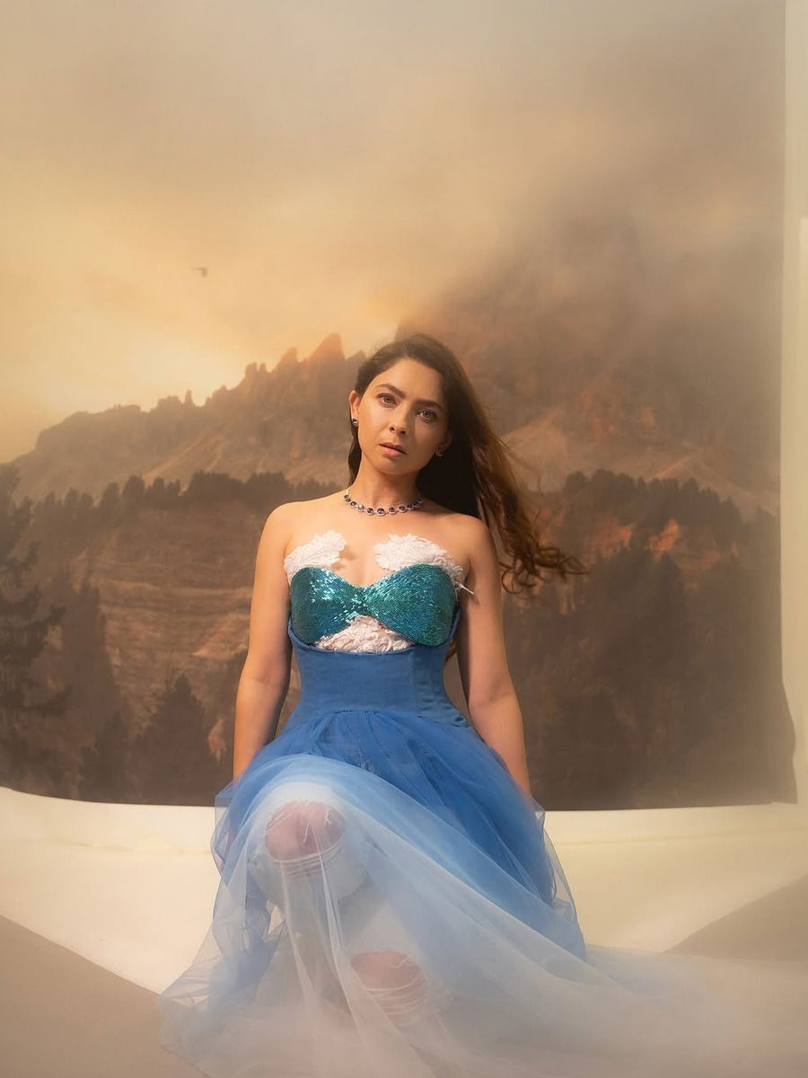 परी म्हणू की अप्सरा..! - Marathi News | परी म्हणू की अप्सरा..! | Latest Photos at Lokmat.com