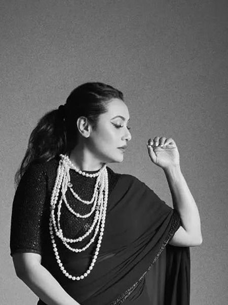 जन्मानंतर हॉस्पिटलमध्ये झालेली अभिनेत्रीची अदलाबदल - Marathi News | जन्मानंतर हॉस्पिटलमध्ये झालेली अभिनेत्रीची अदलाबदल | Latest Photos at Lokmat.com