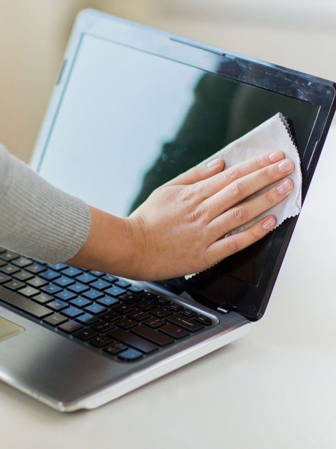 लॅपटॉपची काळजी कशी घ्याल? जाणून घ्या... - Marathi News | लॅपटॉपची काळजी कशी घ्याल? जाणून घ्या... | Latest Photos at Lokmat.com