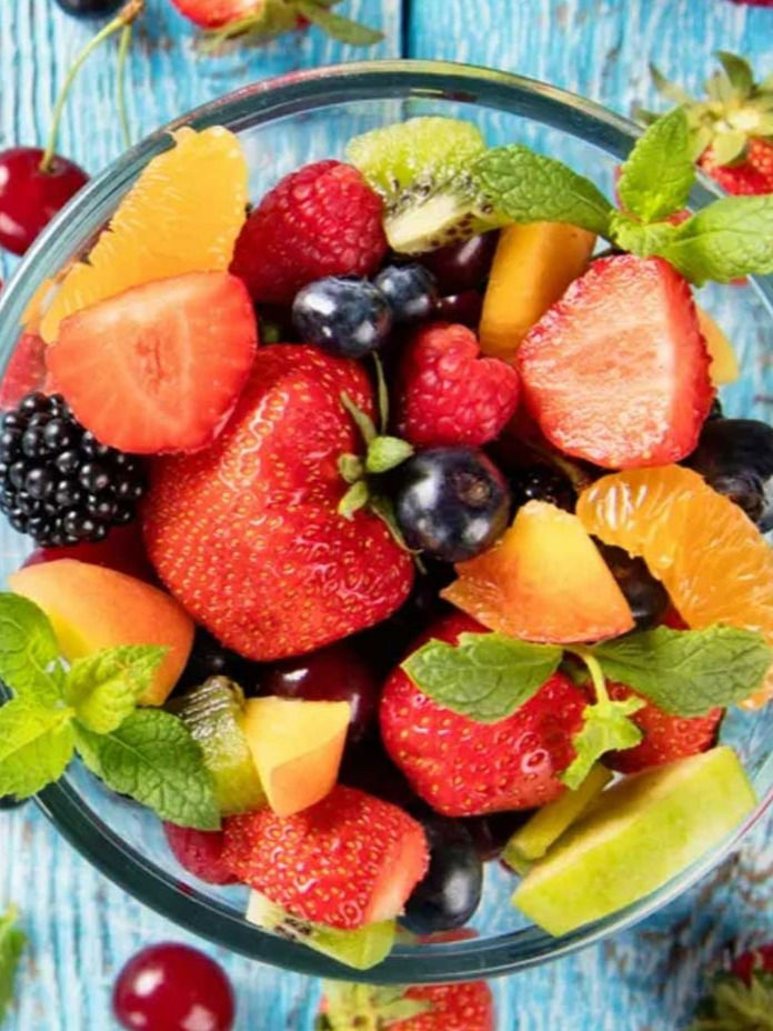 मधुमेहाच्या रुग्णांनी कोणती फळे खावीत? - Marathi News | मधुमेहाच्या रुग्णांनी कोणती फळे खावीत? | Latest Photos at Lokmat.com