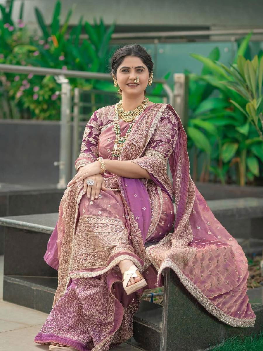 छबीदार सुरत देखणी... - Marathi News | छबीदार सुरत देखणी... | Latest Photos at Lokmat.com