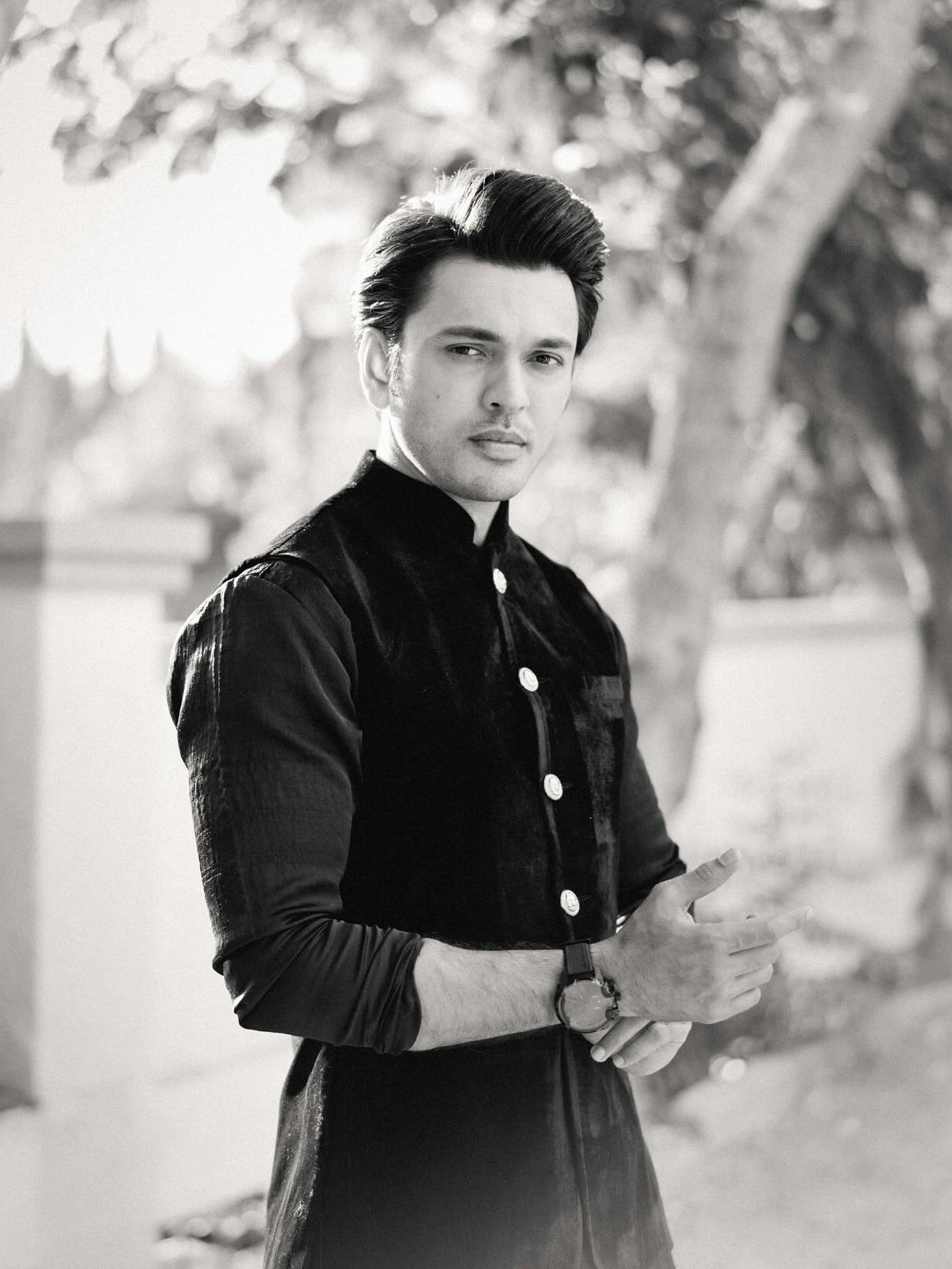 ललित प्रभाकरचं आडनाव माहितीये का? - Marathi News | ललित प्रभाकरचं आडनाव माहितीये का? | Latest Photos at Lokmat.com