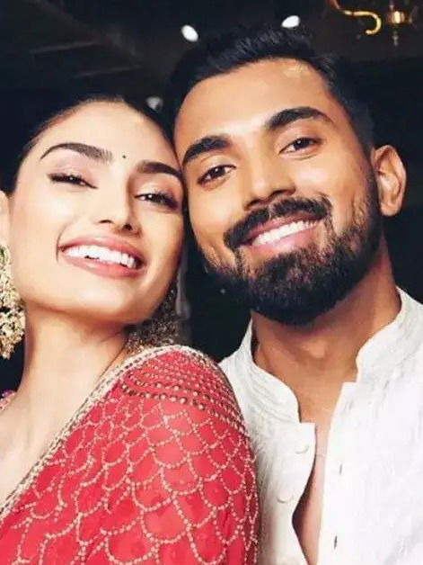 के.एल राहूलसाठी अथियाची खास पोस्ट - Marathi News | के.एल राहूलसाठी अथियाची खास पोस्ट | Latest Photos at Lokmat.com