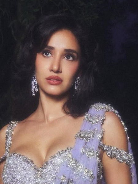 क्या खूब लगती हो, बडी सुंदर दिखती हो...! क्या खूब लगती हो, बडी सुंदर दिखती हो...!