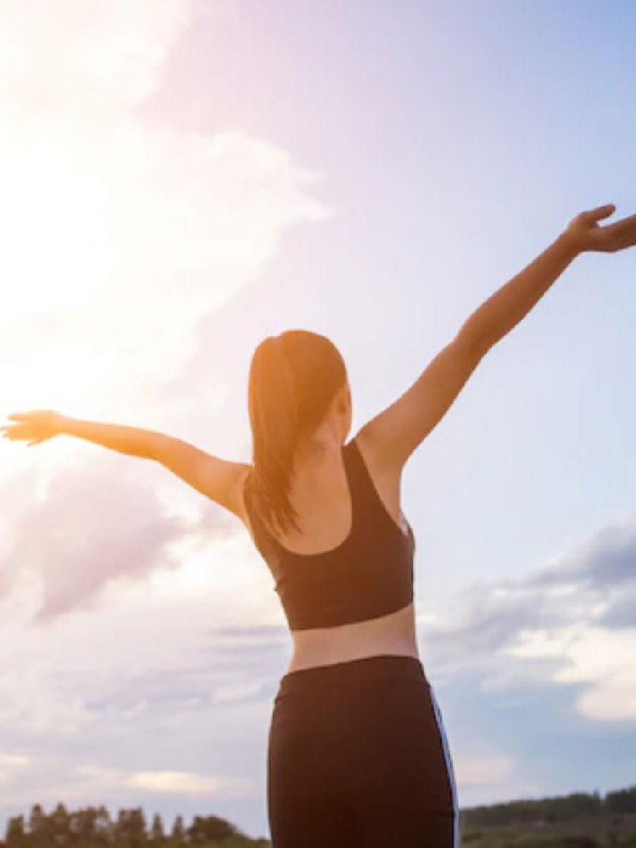 हेल्दी आयुष्य जगायचं असेल तर फॉलो करा 'हे' नियम - Marathi News | हेल्दी आयुष्य जगायचं असेल तर फॉलो करा 'हे' नियम | Latest Photos at Lokmat.com