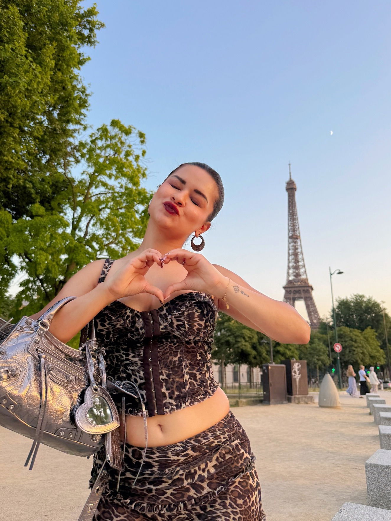 अवनीत कौरचा बॉयफ्रेंड कोण? - Marathi News | अवनीत कौरचा बॉयफ्रेंड कोण? | Latest Photos at Lokmat.com