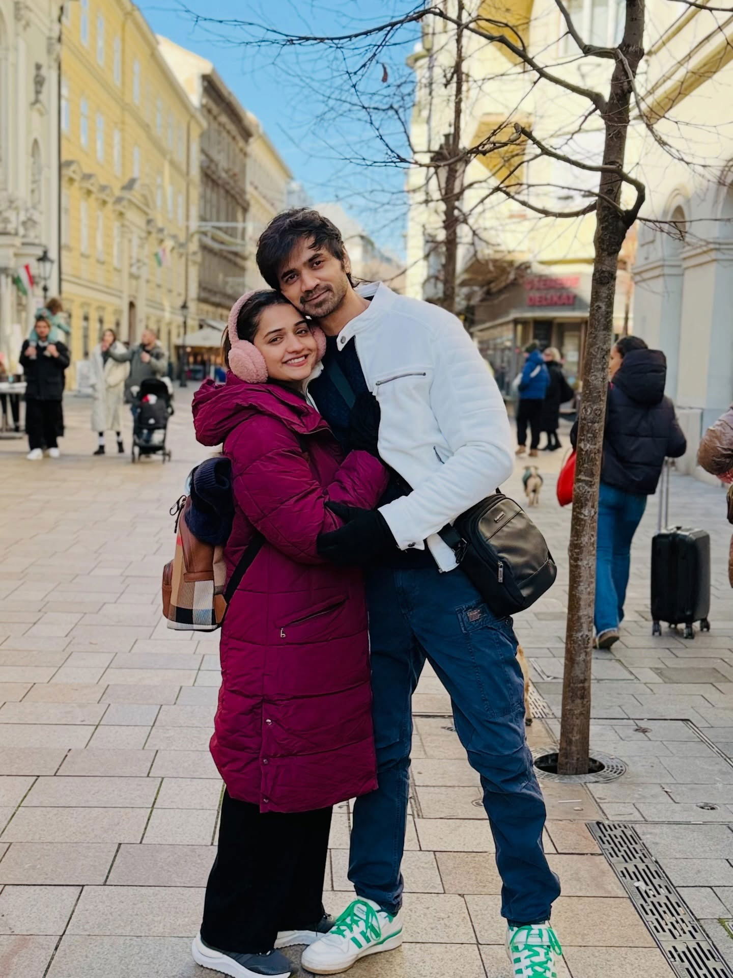 हृता दुर्गुळेचा सफरनामा