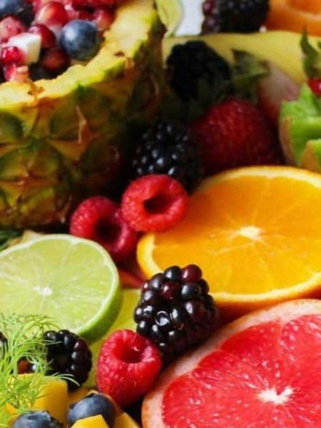 हिवाळ्यात इम्युनिटी वाढविणारी ४ फळं - Marathi News | हिवाळ्यात इम्युनिटी वाढविणारी ४ फळं | Latest Photos at Lokmat.com