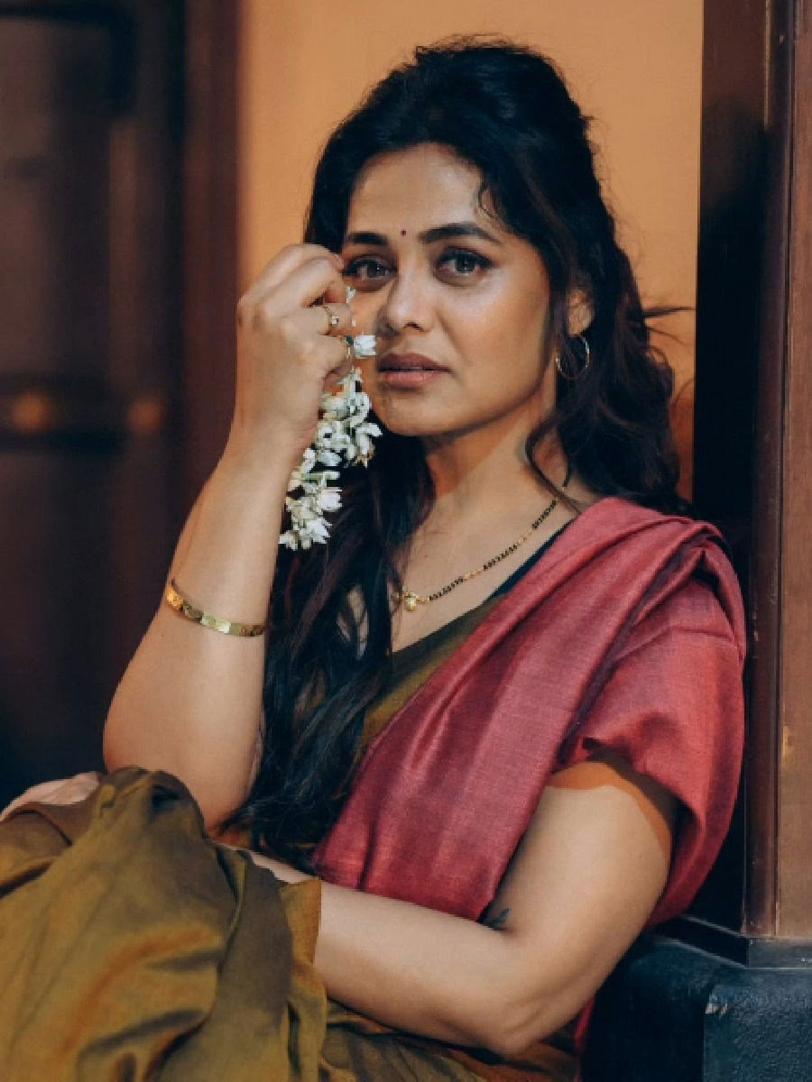 सुन्या सुन्या मैफिलीत माझ्या...! - Marathi News | सुन्या सुन्या मैफिलीत माझ्या...! | Latest Photos at Lokmat.com