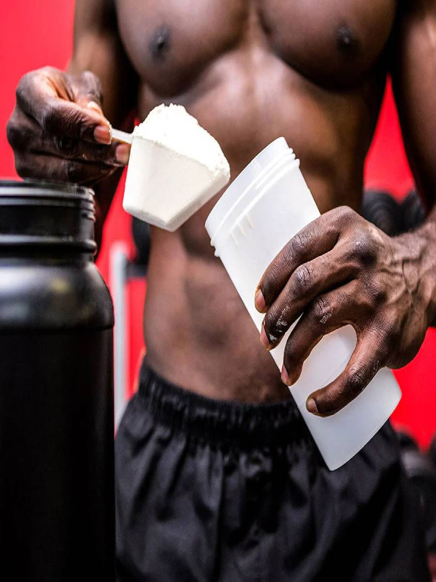 पिळदार शरीरासाठी अधिक प्रोटीन खाताय? जाणून घ्या परिणाम - Marathi News | पिळदार शरीरासाठी अधिक प्रोटीन खाताय? जाणून घ्या परिणाम | Latest Photos at Lokmat.com