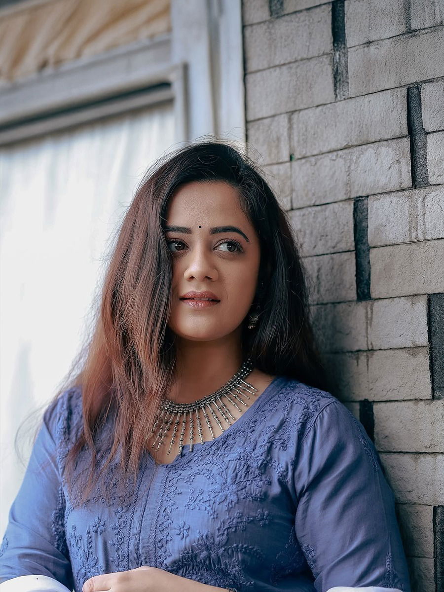 स्पृहा जोशीच्या खास लूकने वेधले लक्ष - Marathi News | स्पृहा जोशीच्या खास लूकने वेधले लक्ष | Latest Photos at Lokmat.com