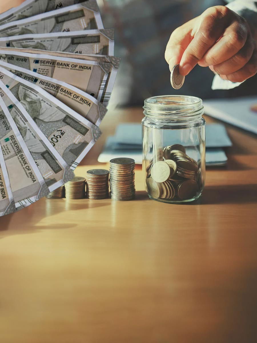 महिन्याला ४ हजारांची गुंतवणूक, मिळू शकतात ६० लाख - Marathi News | महिन्याला ४ हजारांची गुंतवणूक, मिळू शकतात ६० लाख | Latest Photos at Lokmat.com