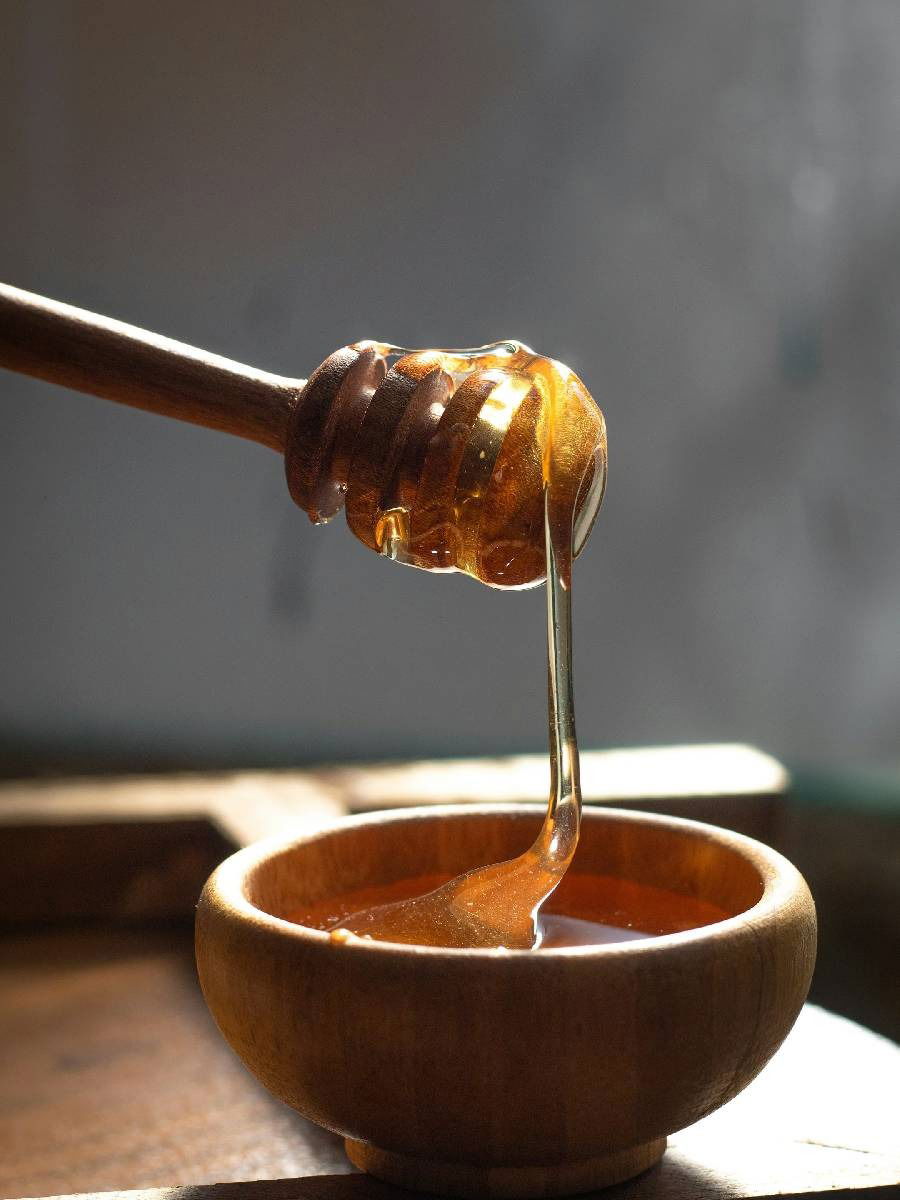 लहान बाळाला मध द्यावे का? - Marathi News | लहान बाळाला मध द्यावे का? | Latest Photos at Lokmat.com