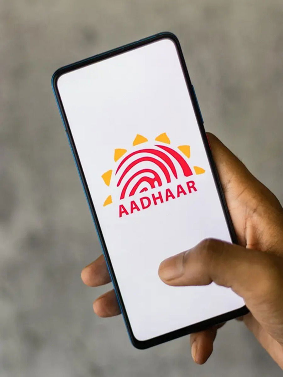 'आधार' हा पुरावा नाही तर 'या' योजना कशा चालतील ? - Marathi News | 'आधार' हा पुरावा नाही तर 'या' योजना कशा चालतील ? | Latest Photos at Lokmat.com