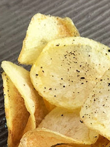 विकतपेक्षा भारी केळी-बटाटा वेफर्स घरी करण्याची भारी पद्धत - Marathi News | विकतपेक्षा भारी केळी-बटाटा वेफर्स घरी करण्याची भारी पद्धत | Latest Photos at Lokmat.com विकतपेक्षा भारी केळी-बटाटा वेफर्स घरी करण्याची भारी पद्धत - Marathi News | विकतपेक्षा भारी केळी-बटाटा वेफर्स घरी करण्याची भारी पद्धत | Latest Photos at Lokmat.com