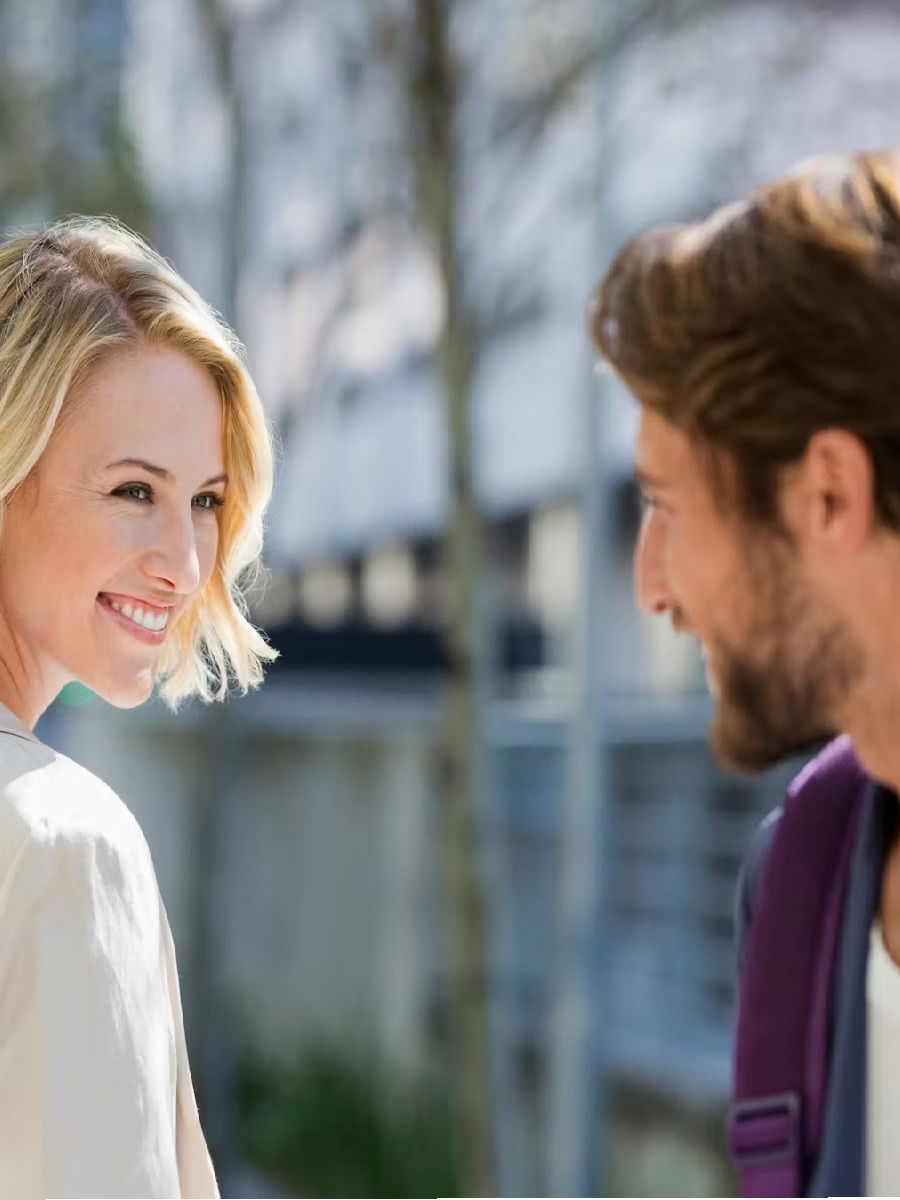 विवाहित पुरुषाच्या प्रेमात का पडतात तरुणी? - Marathi News | विवाहित पुरुषाच्या प्रेमात का पडतात तरुणी? | Latest Photos at Lokmat.com