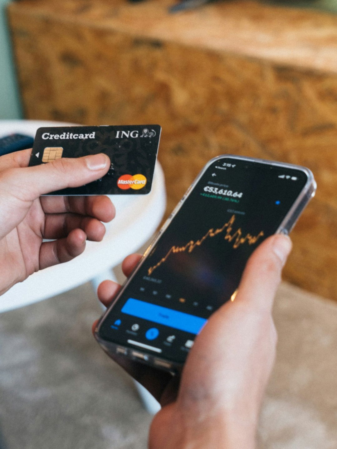 तुमचं क्रेडिट कार्ड स्मार्टली कसं वापराल? - Marathi News | तुमचं क्रेडिट कार्ड स्मार्टली कसं वापराल? | Latest Photos at Lokmat.com