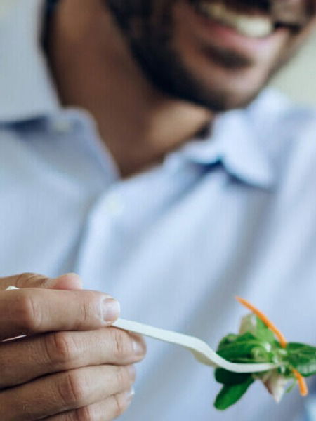 वेळेवर न जेवल्यास शरीरावर होतात गंभीर दुष्परिणाम! - Marathi News | वेळेवर न जेवल्यास शरीरावर होतात गंभीर दुष्परिणाम! | Latest Photos at Lokmat.com