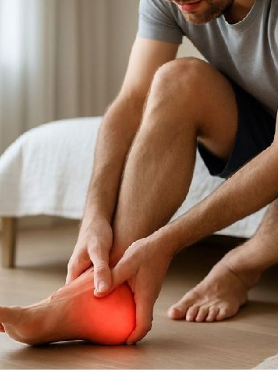 टाचदुखीने त्रस्त आहात? ही घ्या काळजी, लगेच मिळेल आराम - Marathi News | टाचदुखीने त्रस्त आहात? ही घ्या काळजी, लगेच मिळेल आराम | Latest Photos at Lokmat.com