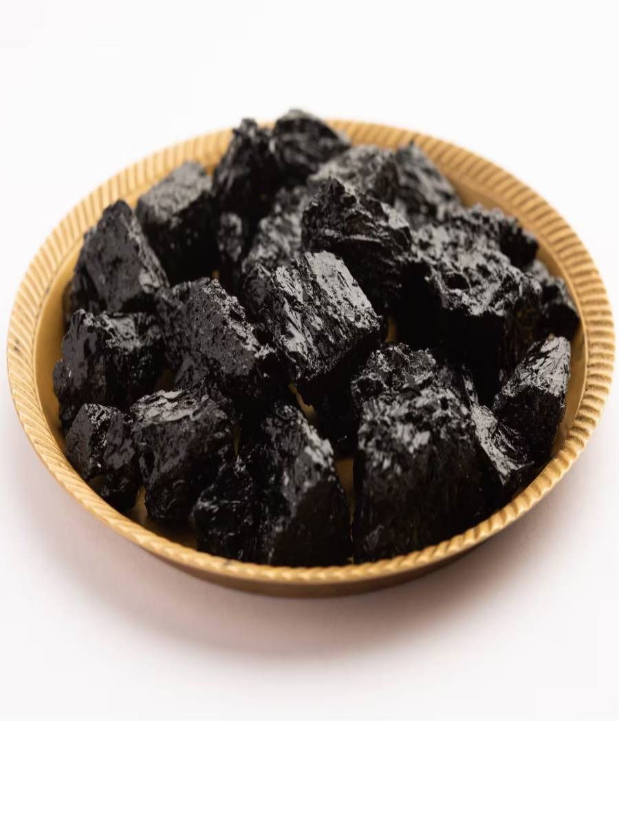 शिलाजित खरे की खोटे कसे ओळखायचे? - Marathi News | शिलाजित खरे की खोटे कसे ओळखायचे? | Latest Photos at Lokmat.com