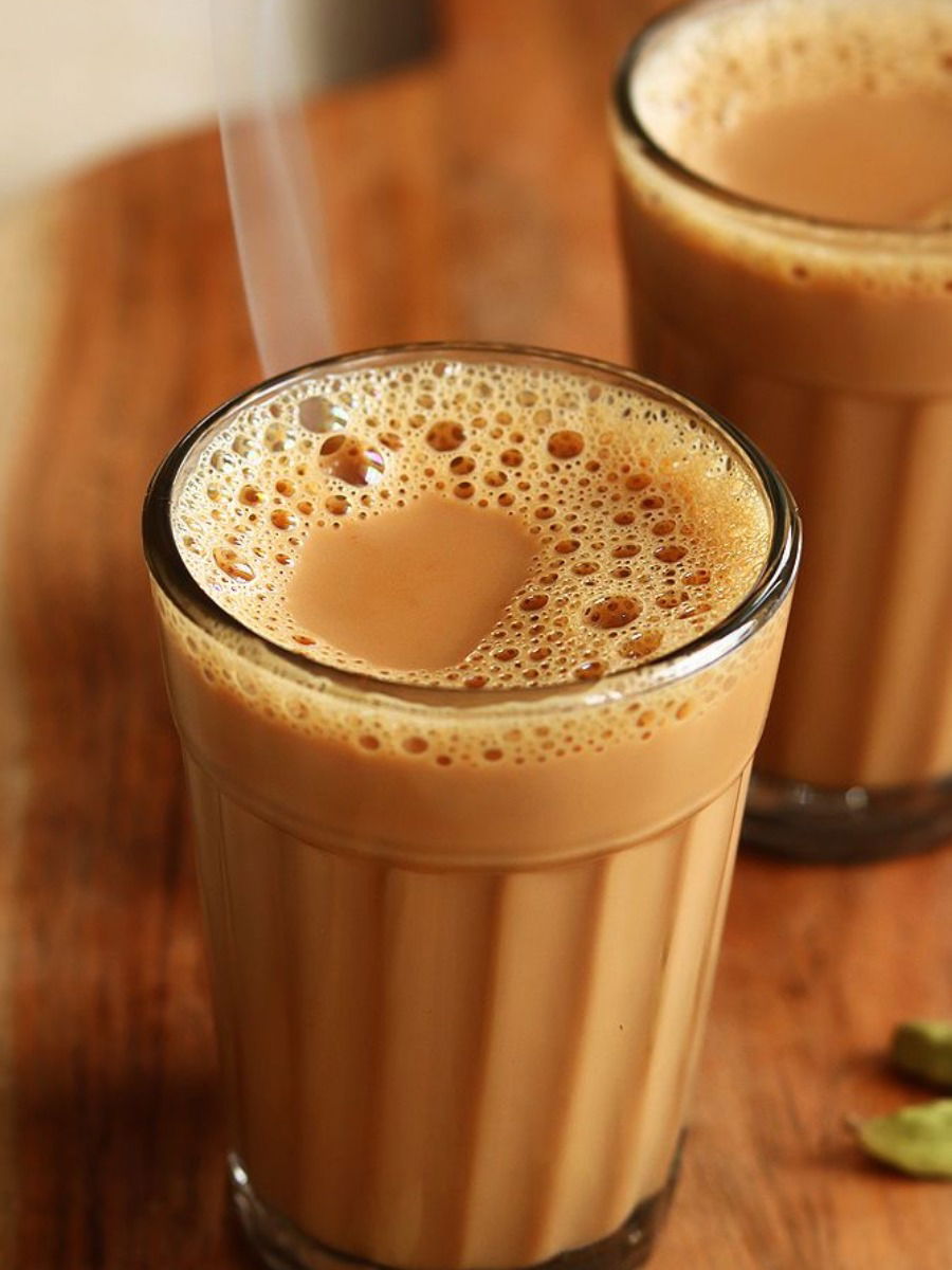 जगभरात चहाला दाेन नावं कशी मिळाली? - Marathi News | जगभरात चहाला दाेन नावं कशी मिळाली? | Latest Photos at Lokmat.com