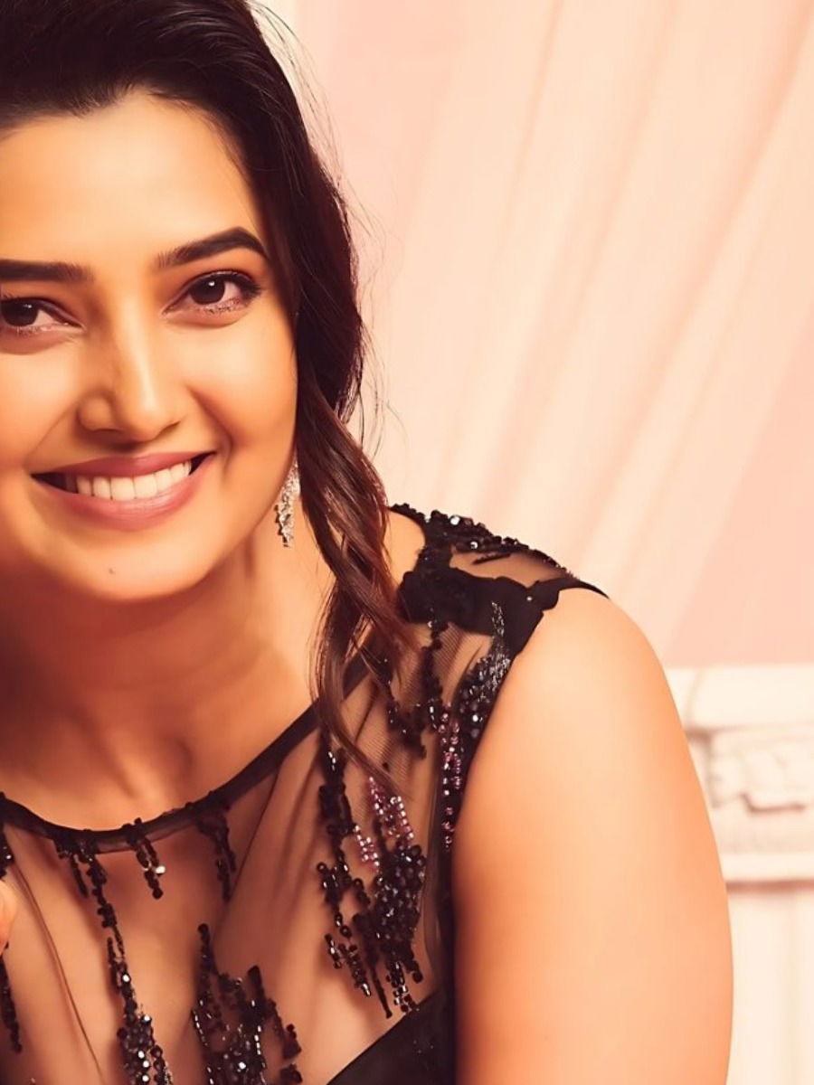 प्राजक्ता माळीचा ग्लॅमरस लूक - Marathi News | प्राजक्ता माळीचा ग्लॅमरस लूक | Latest Photos at Lokmat.com