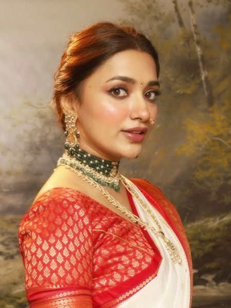 मराठमोळी, थोडीशी साधीभोळी...!