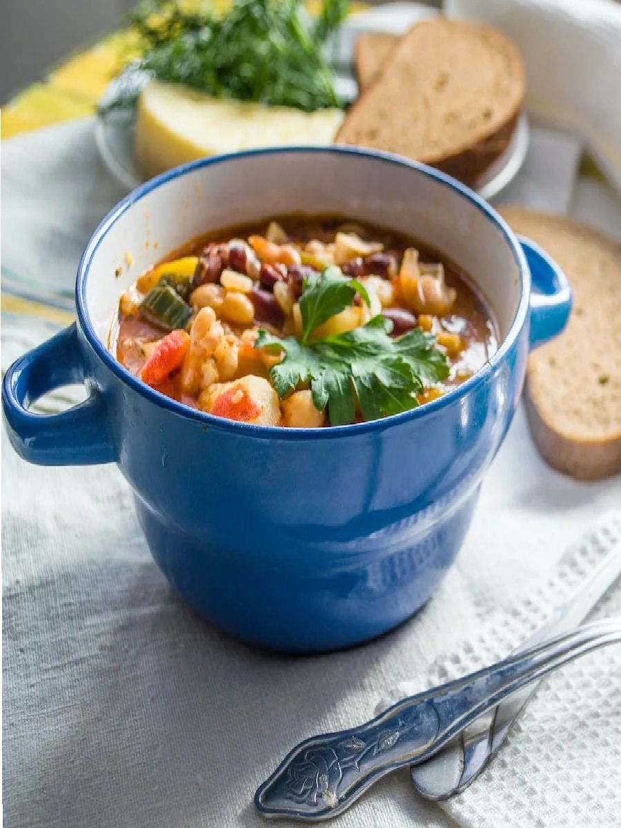 हिवाळ्यात चुकूनही खाऊ नका 'हे' पदार्थ - Marathi News | हिवाळ्यात चुकूनही खाऊ नका 'हे' पदार्थ | Latest Photos at Lokmat.com