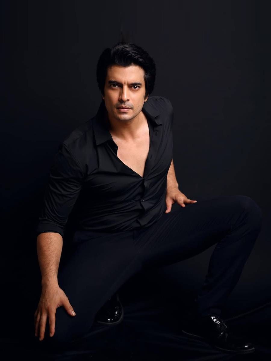 तू इतका सेक्सी कसा? गश्मीर म्हणाला... - Marathi News | तू इतका सेक्सी कसा? गश्मीर म्हणाला... | Latest Photos at Lokmat.com