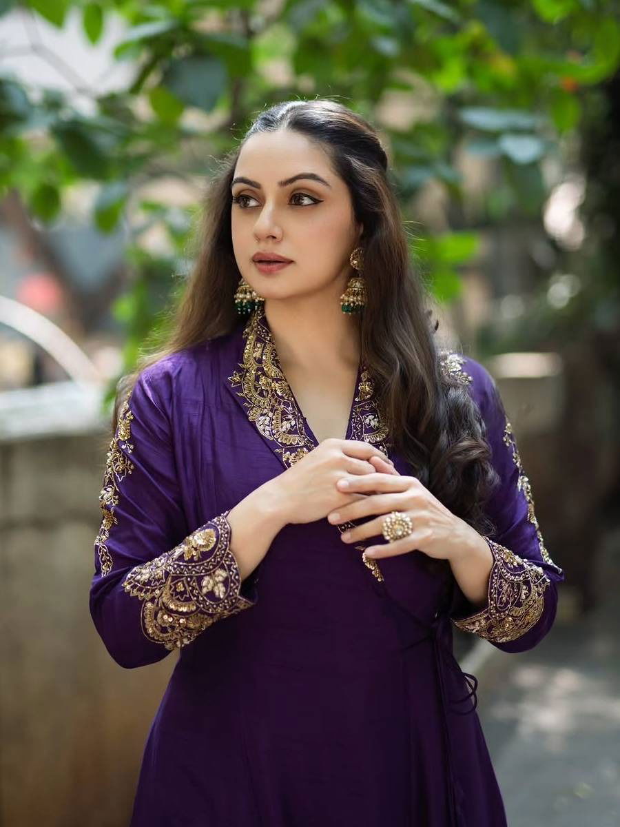 श्रुती मराठेचा सुंदर लूक!