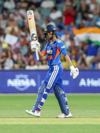 जेमिमा रॉड्रिग्जची खास विक्रमाला गवसणी! स्मृती अन् हरमनप्रीतच्या एलिट क्लबमध्ये एन्ट्री - Marathi News | जेमिमा रॉड्रिग्जची खास विक्रमाला गवसणी! स्मृती अन् हरमनप्रीतच्या एलिट क्लबमध्ये एन्ट्री | Latest Photos at Lokmat.com