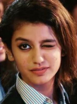 डोळा मारणारी ही अभिनेत्री आता दिसते अशी - Marathi News | डोळा मारणारी ही अभिनेत्री आता दिसते अशी | Latest Photos at Lokmat.com