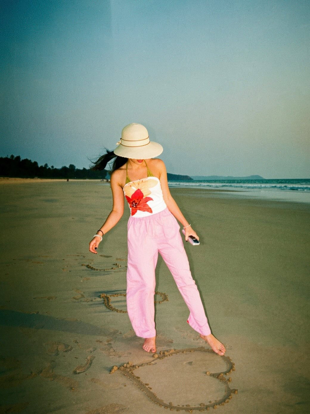 प्रसिद्ध मराठी अभिनेत्रीची लेक, ओळखलंत का? - Marathi News | प्रसिद्ध मराठी अभिनेत्रीची लेक, ओळखलंत का? | Latest Photos at Lokmat.com